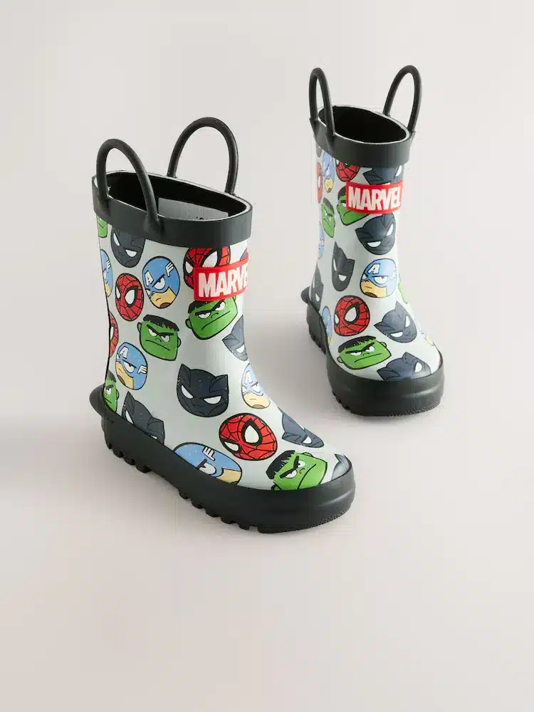 botas-agua-marvel-ninos-asa Botas de agua con asa diseño Marvel para niños, edición limitada, impermeables y antideslizantes