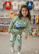 Conjunto Snoopy color verde para niños, camiseta y pantalón a juego, ropa infantil cómoda y divertida
