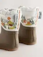 botas marrones para niñas con diseño de oso