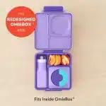 Botella de agua OmieBottle morada de silicona que encaja dentro de la lonchera OmieBox